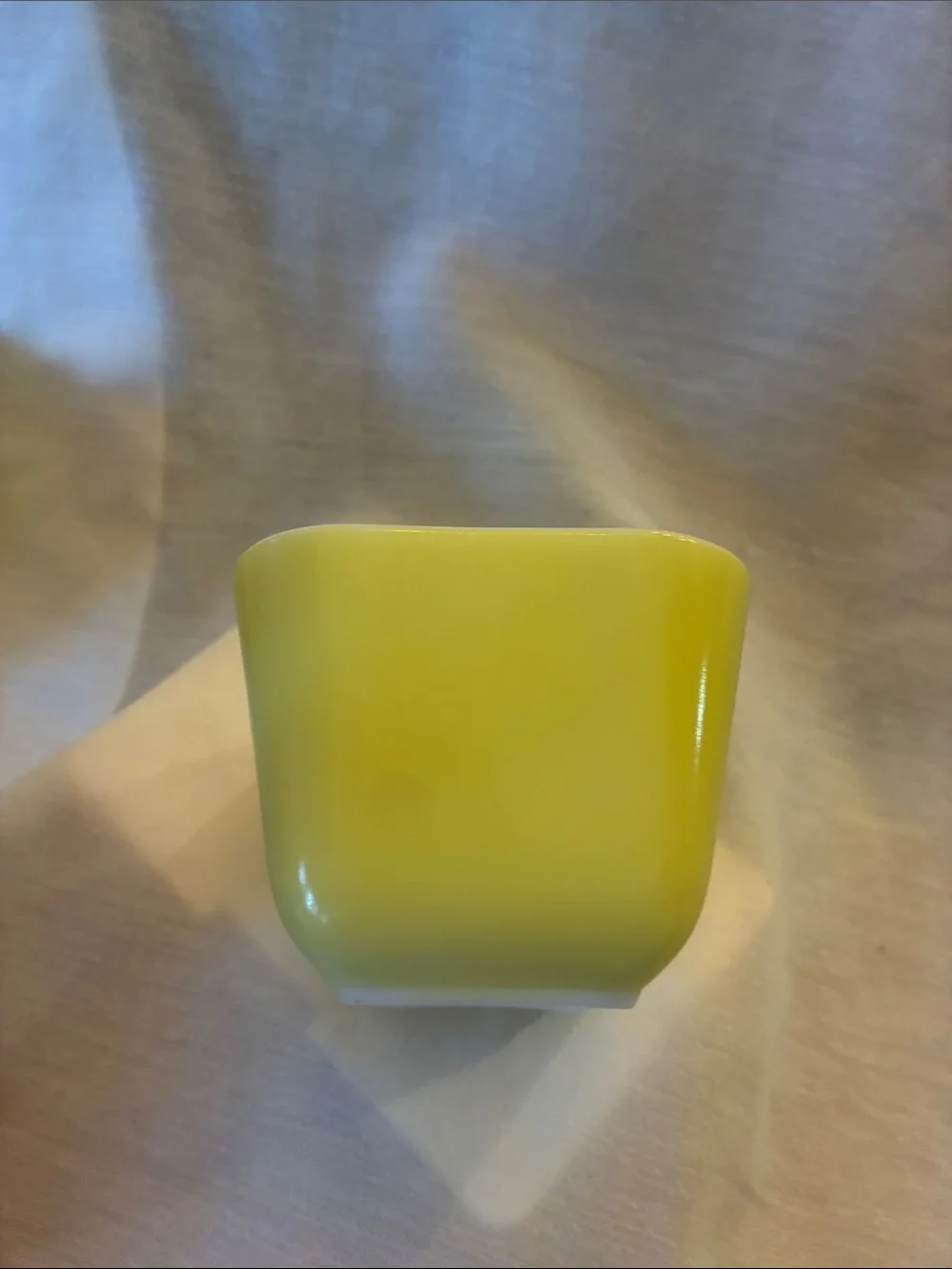 Vintage Pyrex Yellow one and a half cups refrigerator Dish